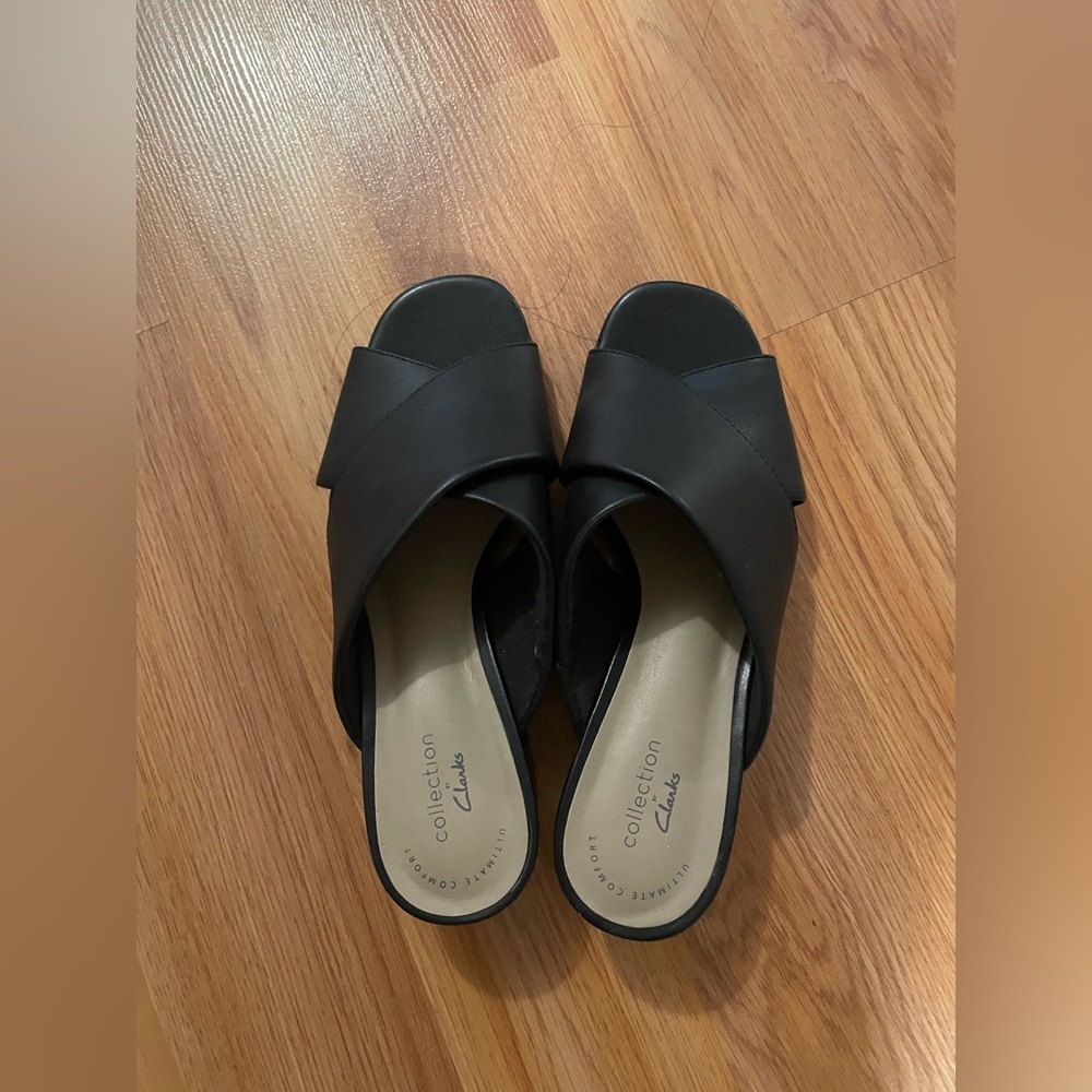 Clarks Erin Leather Mule Sandals
